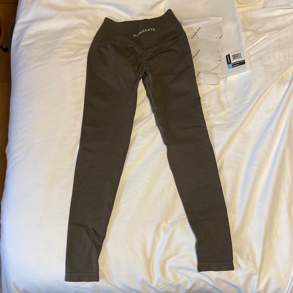 Alphalete Amplify Leggings Mocha Size Small